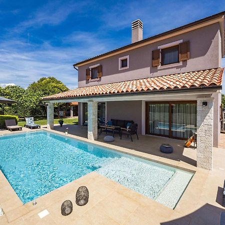 Villa Roma Near Pula For 6 People With Private Pool Jadreški Exterior foto