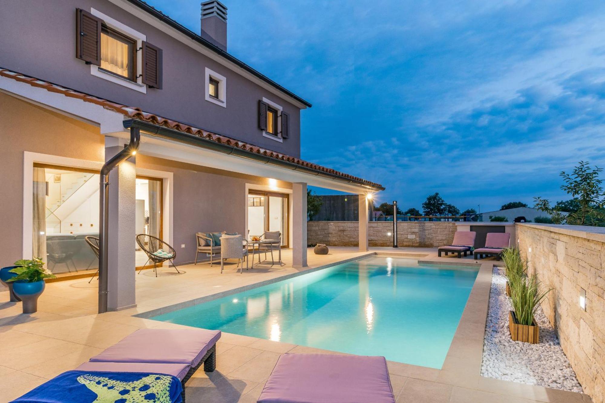 Villa Roma Near Pula For 6 People With Private Pool Jadreški Exterior foto
